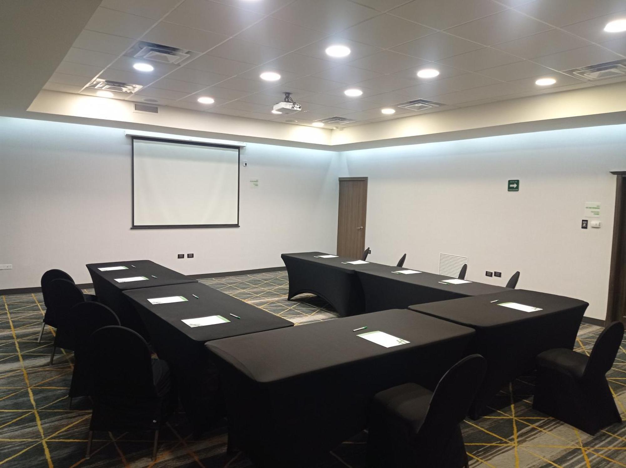 & By Ihg Chihuahua